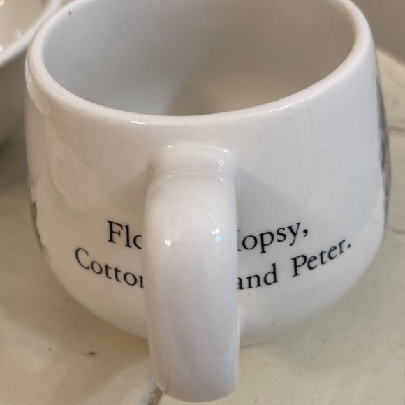 Wedge wood Peter Rabbit set mug & bowl - Picture 11 of 15